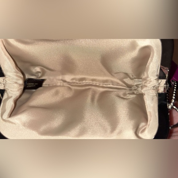 Coach vintage LE y2k Mini Signature kisslock Frame fuchsia pink Coin Purse NWT - Picture 15 of 15